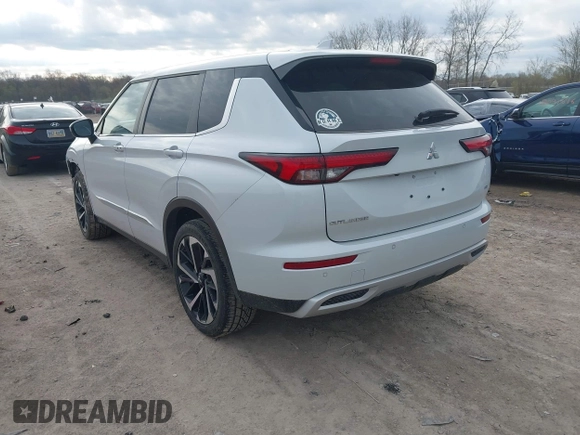 2022 Mitsubishi Outlander SE z VIN JA4J4UA85NZ036591, wystawiony jako IAAI lot #42106573 z przebiegiem 37 467 mil mil oraz . Historia ofert i sprzedaży dostępna na DreamBid. Obrazek 3.