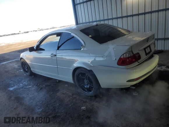 2006 BMW 3 Series 325Ci with VIN WBABD33456PL09635, listed as a Copart auction lot 42366765 with 126,083 mi miles and Salvage Title. Bid and sale history available at carsss.com. Image 2.