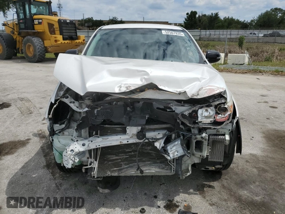 2017 Mitsubishi Outlander ES z VIN JA4AP3AU8HZ049807, wystawiony jako Copart lot #52507835 z przebiegiem 111 480 mil mil oraz Szkoda całkowita • Salvage title. Historia ofert i sprzedaży dostępna na DreamBid. Obrazek 5.