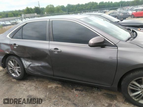 2015 Toyota Camry XLE z VIN 4T1BF1FKXFU101145, wystawiony jako IAAI lot #42400010 z przebiegiem 145 567 mil mil oraz . Historia ofert i sprzedaży dostępna na DreamBid. Obrazek 13.