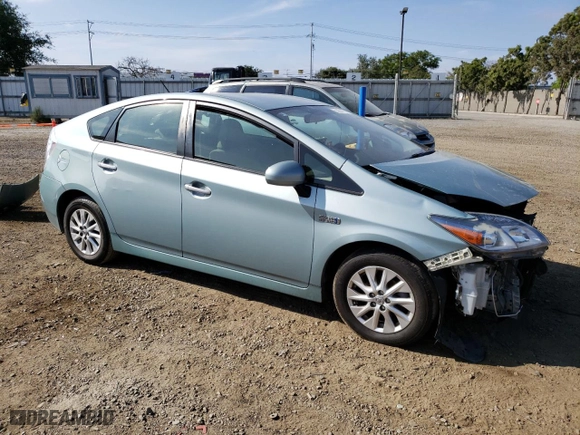 2015 Toyota Prius Plug-In Advanced with VIN JTDKN3DP0F3069894, listed as a Copart auction lot 55854473 with 198,734 mi miles. Bid and sale history available at carsss.com. Image 4.