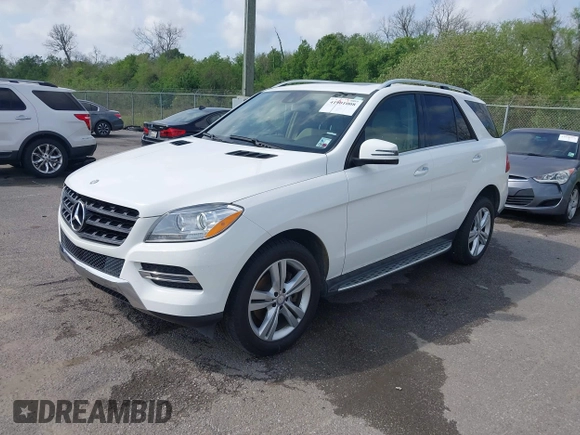 2015 Mercedes-Benz M 350 with VIN 4JGDA5JB8FA462476, listed as a IAAI auction lot 41901008 with 55,619 mi miles and . Bid and sale history available at DreamBid. Image 17.