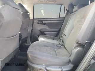 2020 Toyota Highlander LE z VIN 5TDBZRBH2LS502483, wystawiony jako Copart lot #61066535 z przebiegiem 126 820 mil mil oraz Szkoda całkowita • Salvage title. Historia ofert i sprzedaży dostępna na DreamBid. Obrazek 11.