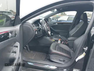 2017 Volkswagen Jetta GLI с VIN 3VW5T7AJ5HM333393, выставлен на аукционе IAAI как лот 42148596 с пробегом 185 261 миль миль и . История ставок и продаж доступна на DreamBid. Изображение 5.