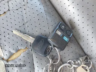 1998 Ford Explorer XL с VIN 1FMZU32E3WZB86901, выставлен на аукционе IAAI как лот 41808444 с пробегом 341 187 миль миль и . История ставок и продаж доступна на DreamBid. Изображение 11.