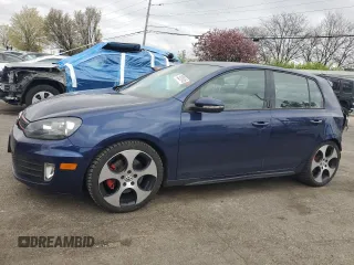 2011 Volkswagen GTI z VIN WVWGV7AJ2BW041102, wystawiony jako Copart lot #53326145 z przebiegiem 68 207 mil mil oraz Szkoda całkowita • Salvage title. Historia ofert i sprzedaży dostępna na DreamBid. Obrazek 1.