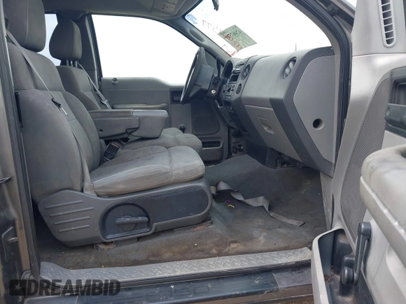 2004 Ford F-150 STX with VIN 1FTRX12WX4FA28000, listed as a IAAI auction lot 42467599 with 118,326 mi miles and . Bid and sale history available at DreamBid. Image 5.