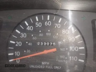 1999 Toyota Tacoma with VIN 4TAWM72N5XZ433296, listed as a IAAI auction lot 42595432 with 233,075 mi miles and . Bid and sale history available at DreamBid. Image 7.