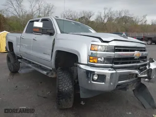 2019 Chevrolet Silverado 2500HD LTZ with VIN 1GC1KTEY4KF157917, listed as a IAAI auction lot 41174836 with 106,013 mi miles. Bid and sale history available at carsss.com. Image 1.