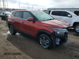 2023 Kia Seltos S z VIN KNDEU2AA1P7393926, wystawiony jako Copart lot #46936325 z przebiegiem 24 867 mil mil oraz Szkoda całkowita • Salvage title. Historia ofert i sprzedaży dostępna na DreamBid. Obrazek 4.
