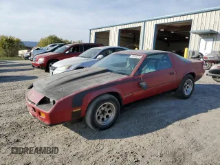 1987 Chevrolet Camaro z VIN 1G1FP21H9HN178373, wystawiony jako Copart lot #78016374 z przebiegiem 396 mil mil oraz Czysty tytuł • Clean title. Historia ofert i sprzedaży dostępna na DreamBid. Obrazek 1.