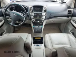 2005 Lexus RX 330 with VIN JTJHA31U650089175, listed as a Copart auction lot 70660964 with 167,072 mi miles and Salvage Title. Bid and sale history available at carsss.com. Image 8.