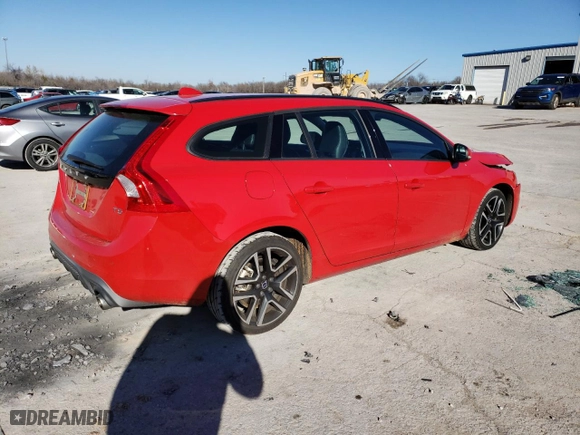 2018 Volvo V60 Dynamic with VIN YV140MEL2J2392314, listed as a Copart auction lot 37561764 with 85,458 mi miles. Bid and sale history available at carsss.com. Image 3.