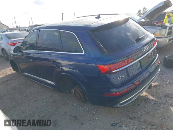 2021 Audi Q7 Premium Plus with VIN WA1LXAF72MD017846, listed as a IAAI auction lot 41475952 with 62,193 mi miles and . Bid and sale history available at DreamBid. Image 3.