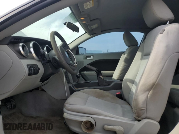 2008 Ford Mustang Deluxe with VIN 1ZVHT80N485154386, listed as a Copart auction lot 53885025 with 164,818 mi miles and Salvage Title. Bid and sale history available at DreamBid. Image 7.