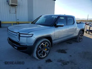 2023 Rivian R1T Adventure with VIN 7FCTGAAA7PN017844, listed as a Copart auction lot 44261105 with 4,590 mi miles and Clean Title. Bid and sale history available at carsss.com. Image 1.