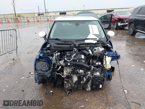 2018 MINI Hardtop Cooper with VIN WMWXP5C50J2G64237, listed as a IAAI auction lot 42460160 with Not provided miles and . Bid and sale history available at DreamBid. Image 11.
