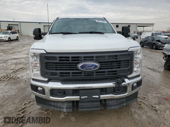 2024 Ford Super Duty F-250 SRW XL with VIN 1FT7W2BA6RED26092, listed as a Copart auction lot 88871925 with 2,282 mi miles and Salvage Title. Bid and sale history available at carsss.com. Image 5.