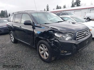 2010 Toyota Highlander with VIN 5TDBK3EH5AS005681, listed as a IAAI auction lot 41354951 with 151,298 mi miles. Bid and sale history available at carsss.com. Image 1.