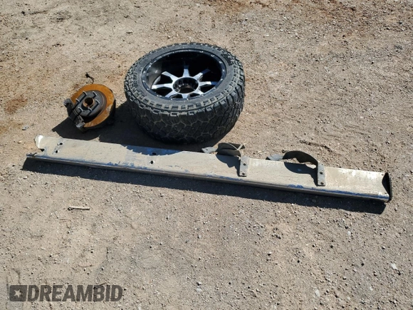 2014 GMC Sierra 1500 SLT with VIN 3GTP1VEC8EG502429, listed as a Copart auction lot 47784725 with 200,581 mi miles and Salvage title. Bid and sale history available at DreamBid. Image 12.