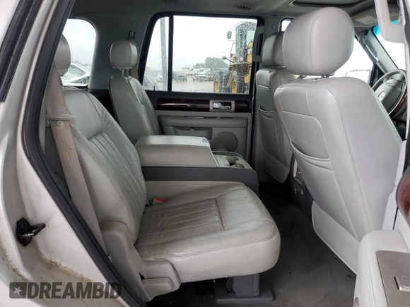 2005 Lincoln Navigator Luxury with VIN 5LMFU27545LJ15856, listed as a Copart auction lot 70311514 with 156,710 mi miles and Salvage Title. Bid and sale history available at carsss.com. Image 11.
