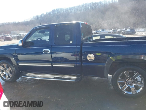 2005 Chevrolet Silverado 1500 Z71 with VIN 1GCEK19Z55Z159638, listed as a IAAI auction lot 41601440 with 158,860 mi miles. Bid and sale history available at carsss.com. Image 15.