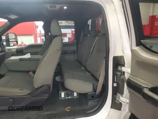 2017 Ford F-250 XLT с VIN 1FT7X2B61HED53904, выставлен на аукционе IAAI как лот 42135906 с пробегом 135 908 миль миль и . История ставок и продаж доступна на DreamBid. Изображение 1.