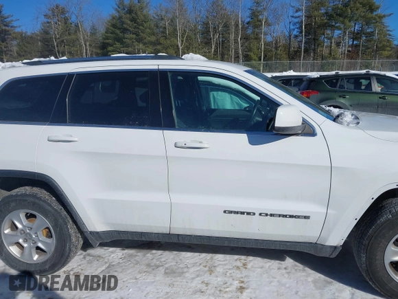 2017 Jeep Grand Cherokee Laredo with VIN 1C4RJFAGXHC959094, listed as a IAAI auction lot 41596916 with 94,611 mi miles. Bid and sale history available at carsss.com. Image 14.