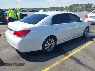 2012 Toyota Avalon with VIN 4T1BK3DB3CU472153, listed as a IAAI auction lot 41888530 with 186,406 mi miles. Bid and sale history available at carsss.com. Image 4.