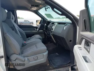 2014 Ford F-150 XL z VIN 1FTFW1CT8EFB94222, wystawiony jako IAAI lot #42032226 z przebiegiem 156 984 mil mil oraz . Historia ofert i sprzedaży dostępna na DreamBid. Obrazek 5.