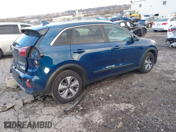 2020 Kia Niro LX with VIN KNDCB3LC9L5360907, listed as a IAAI auction lot 41229033 with 153,833 mi miles. Bid and sale history available at carsss.com. Image 4.