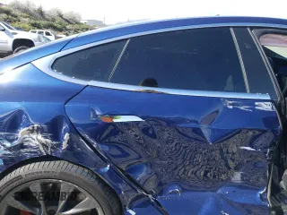 2021 Tesla Model S 75D with VIN 5YJSA1E44MF426532, listed as a Copart auction lot 56600895 with Not provided miles and Salvage title. Bid and sale history available at DreamBid. Image 10.