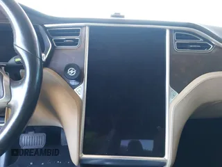 2016 Tesla Model S 90D with VIN 5YJSA1E22GF149639, listed as a IAAI auction lot 42583167 with Not provided miles and . Bid and sale history available at DreamBid. Image 18.