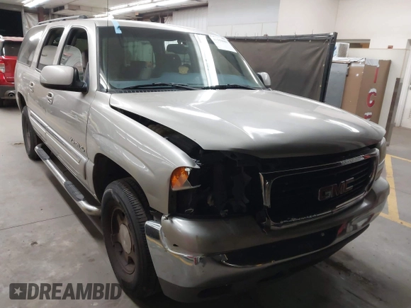 2004 GMC Yukon XL SLE with VIN 3GKEC16T14G149236, listed as a IAAI auction lot 41550083 with 165,759 mi miles. Bid and sale history available at carsss.com. Image 1.