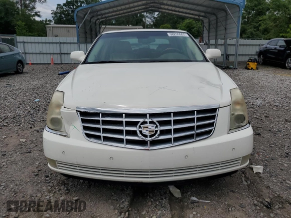 2006 Cadillac DTS 1SC z VIN 1G6KD57Y26U177384, wystawiony jako Copart lot #58200665 z przebiegiem 122 356 mil mil oraz Szkoda całkowita • Salvage title. Historia ofert i sprzedaży dostępna na DreamBid. Obrazek 5.