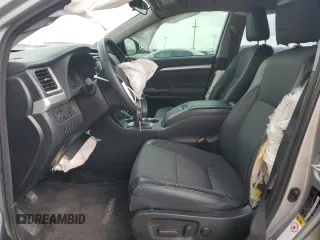2018 Toyota Highlander LE z VIN 5TDBZRFHXJS907286, wystawiony jako Copart lot #54560925 z przebiegiem 77 868 mil mil oraz Szkoda całkowita • Salvage title. Historia ofert i sprzedaży dostępna na DreamBid. Obrazek 7.