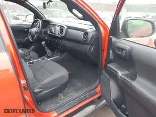 2017 Toyota Tacoma SR5 with VIN 5TFCZ5AN6HX121144, listed as a IAAI auction lot 41666728 with 85,176 mi miles. Bid and sale history available at carsss.com. Image 5.