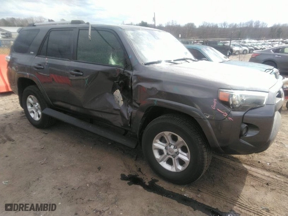 2020 Toyota 4Runner SR5 with VIN JTEBU5JR6L5782542, listed as a IAAI auction lot 41723461 with 102,704 mi miles. Bid and sale history available at carsss.com. Image 1.