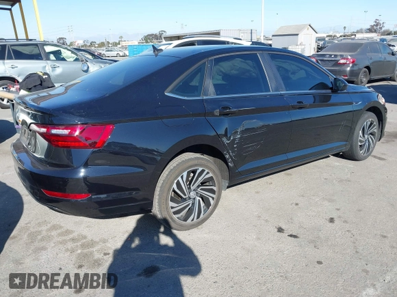 2021 Volkswagen Jetta SEL with VIN 3VWE57BU6MM045203, listed as a IAAI auction lot 41347591 with 46,927 mi miles and . Bid and sale history available at DreamBid. Image 4.