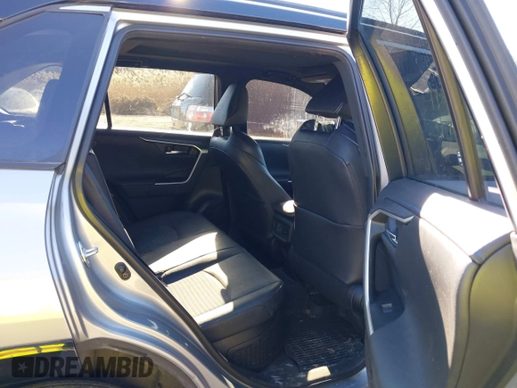 2021 Toyota RAV4 Hybrid XSE with VIN 4T3E6RFV7MU033736, listed as a IAAI auction lot 41640884 with 35,563 mi miles and . Bid and sale history available at DreamBid. Image 8.
