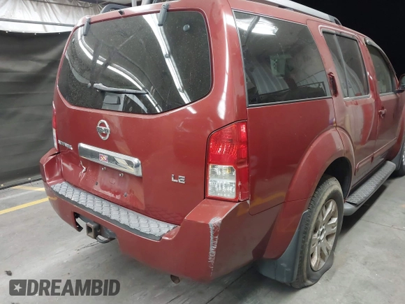2005 Nissan Pathfinder SE z VIN 5N1AR18W35C725943, wystawiony jako IAAI lot #42119299 z przebiegiem 189 059 mil mil oraz . Historia ofert i sprzedaży dostępna na DreamBid. Obrazek 6.