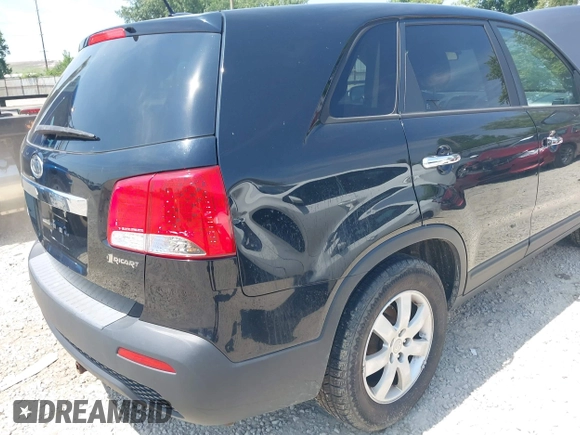2013 Kia Sorento LX with VIN 5XYKT3A19DG381288, listed as a IAAI auction lot 42797647 with 220,000 mi miles and . Bid and sale history available at DreamBid. Image 6.
