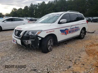 2017 Nissan Pathfinder S with VIN 5N1DR2MN1HC674107, listed as a Copart auction lot 88501435 with 113,303 mi miles and Salvage Title. Bid and sale history available at carsss.com. Image 1.