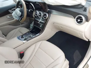 2022 Mercedes-Benz GLC 300 с VIN W1N0G8DBXNG032757, выставлен на аукционе IAAI как лот 42043736 с пробегом 39 608 миль миль и . История ставок и продаж доступна на DreamBid. Изображение 5.