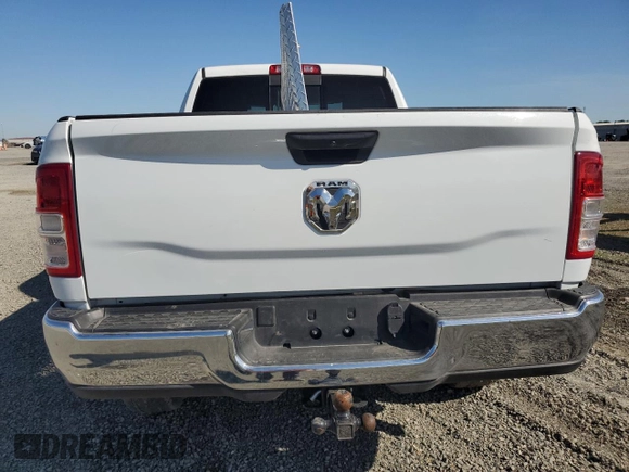 2024 Ram 2500 Tradesman with VIN 3C6UR5CJ8RG124381, listed as a Copart auction lot 47664515 with 12,170 mi miles and Non Repairable. Bid and sale history available at carsss.com. Image 6.