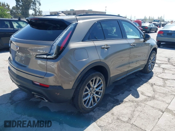 2020 Cadillac XT4 FWD Sport with VIN 1GYFZER4XLF032646, listed as a IAAI auction lot 42078928 with 11,987 mi miles and . Bid and sale history available at DreamBid. Image 4.