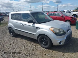 2012 Kia Soul with VIN KNDJT2A54C7463093, listed as a IAAI auction lot 42126893 with 132,553 mi miles. Bid and sale history available at carsss.com. Image 1.