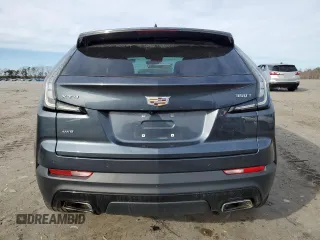 2020 Cadillac XT4 AWD Sport z VIN 1GYFZFR47LF137814, wystawiony jako Copart lot #47848325 z przebiegiem 24 696 mil mil oraz Szkoda całkowita • Salvage title. Historia ofert i sprzedaży dostępna na DreamBid. Obrazek 6.