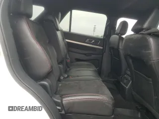 2019 Ford Explorer XLT z VIN 1FM5K8D84KGA57144, wystawiony jako Copart lot #60521115 z przebiegiem 131 517 mil mil oraz Szkoda całkowita • Salvage title. Historia ofert i sprzedaży dostępna na DreamBid. Obrazek 11.