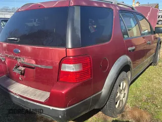 2006 Ford Freestyle SE with VIN 1FMZK01166GA11704, listed as a Copart auction lot 43962775 with 146,981 mi miles and Clean Title. Bid and sale history available at carsss.com. Image 4.